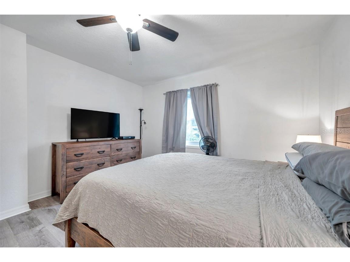 121 Seahorse Drive SE #A Saint Petersburg FL 33705 TB8407897 image16