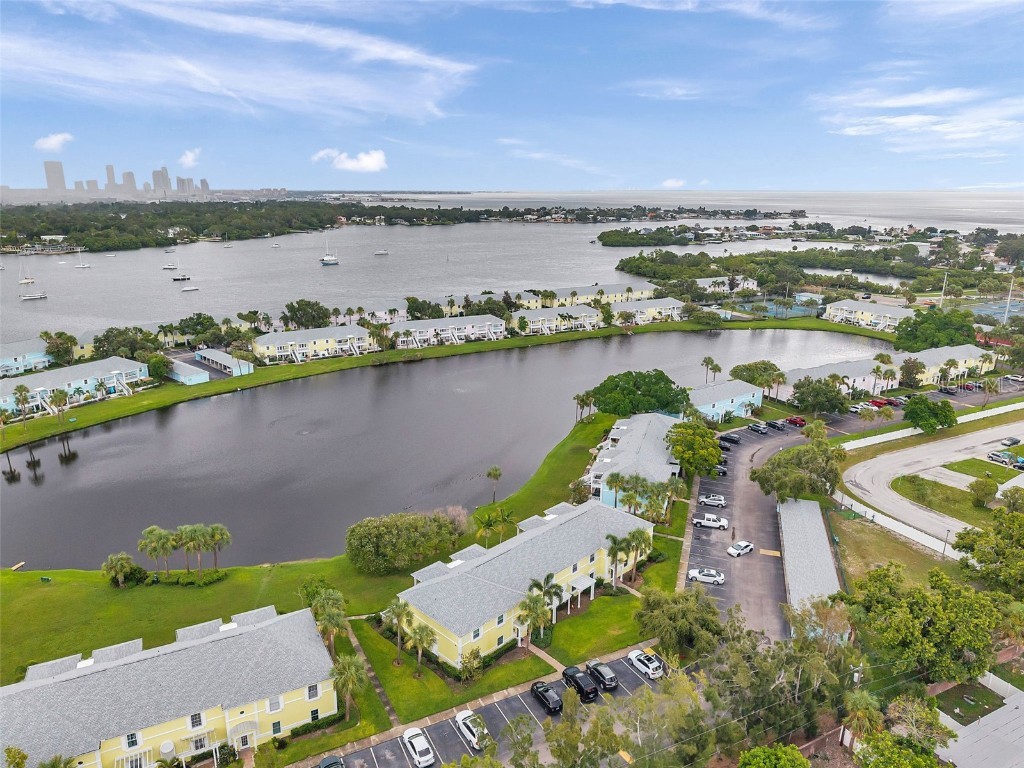 121 Seahorse Drive SE #A Saint Petersburg FL 33705 TB8407897 image37