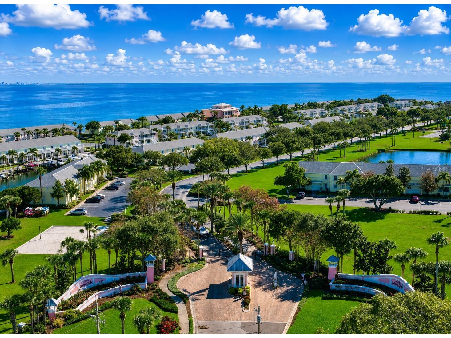121 Seahorse Drive SE #C Saint Petersburg FL 33705 TB8506972 image100