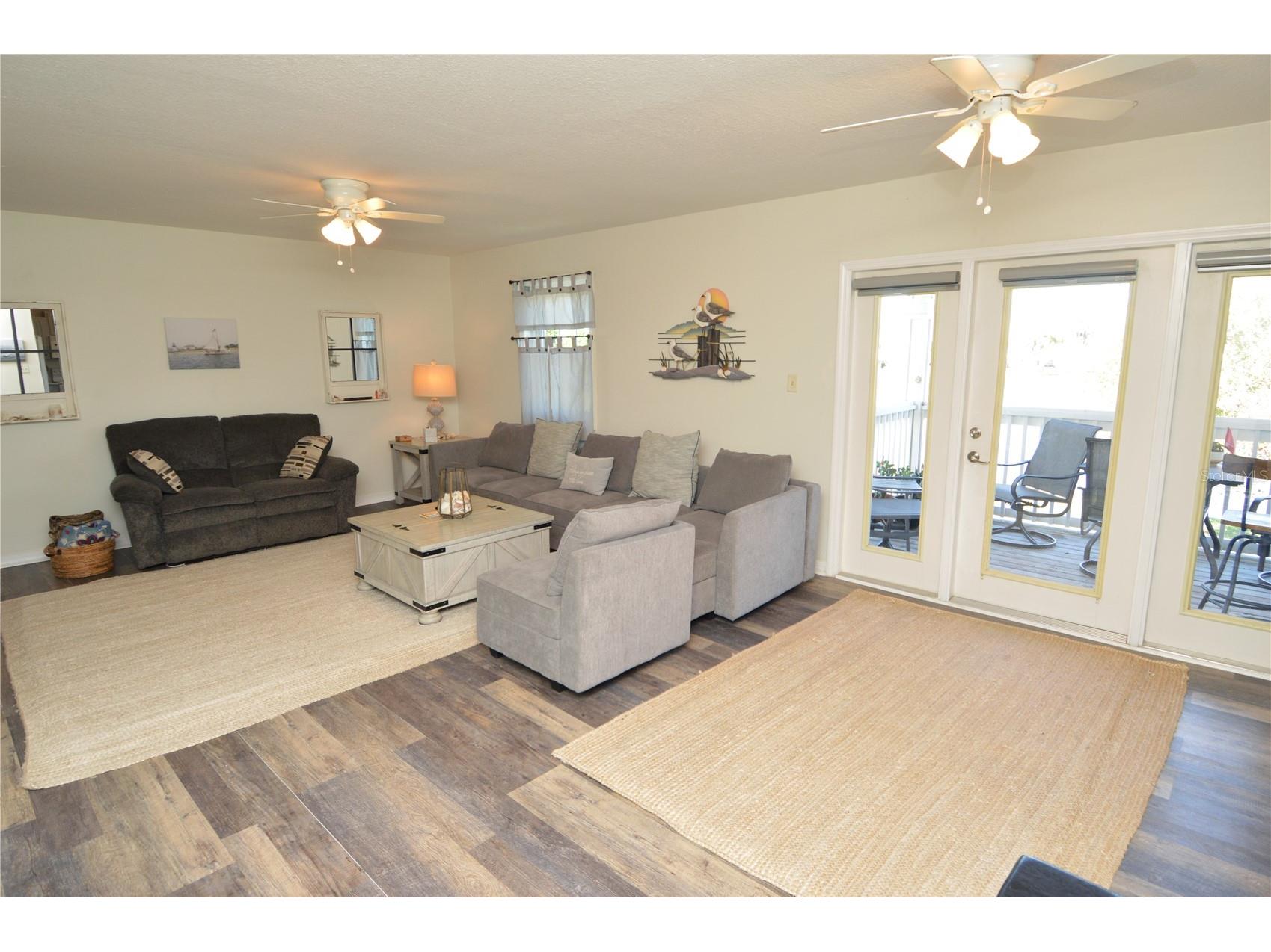 121 Seahorse Drive SE #C Saint Petersburg FL 33705 TB8506972 image17