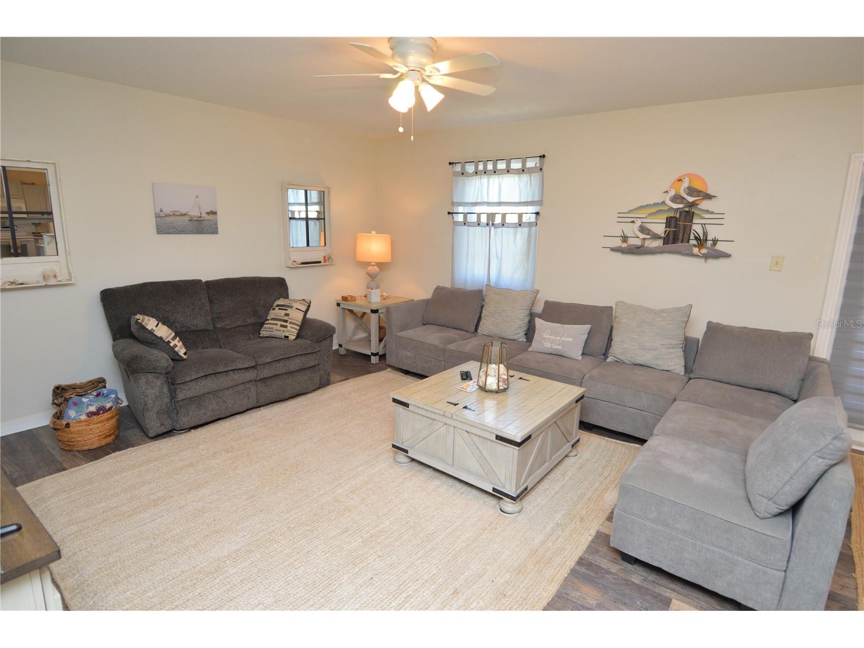 121 Seahorse Drive SE #C Saint Petersburg FL 33705 TB8506972 image19
