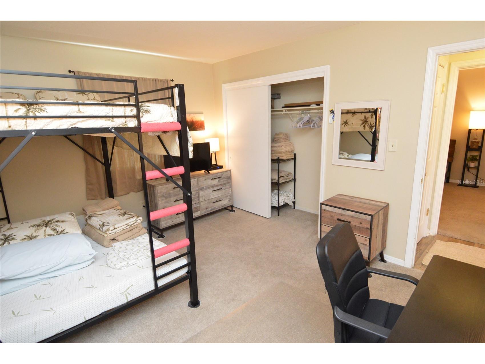 121 Seahorse Drive SE #C Saint Petersburg FL 33705 TB8506972 image41