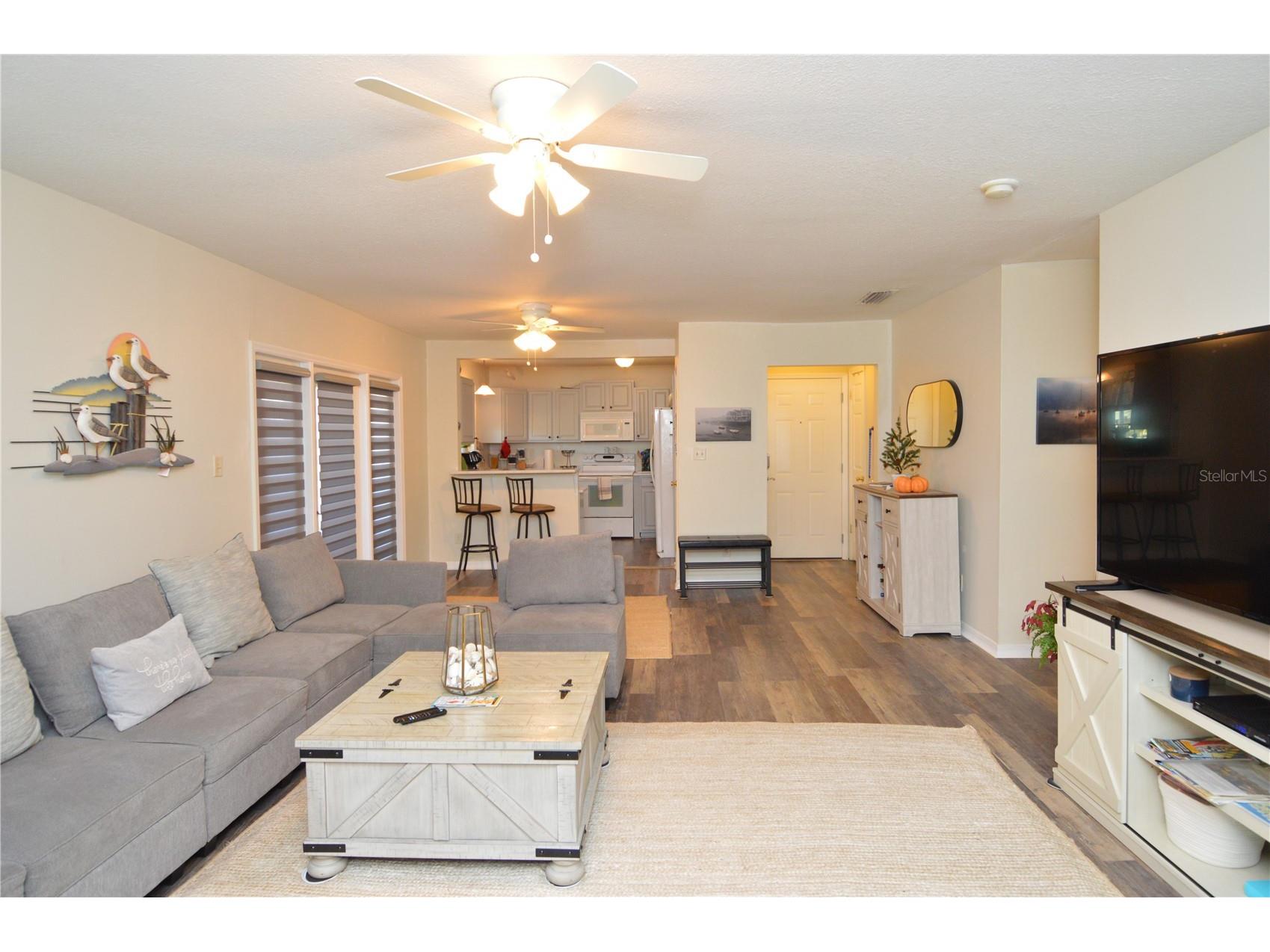 121 Seahorse Drive SE #C Saint Petersburg FL 33705 TB8506972 image5