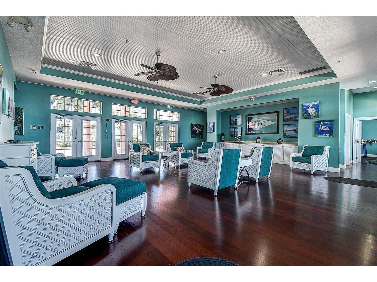 121 Seahorse Drive SE #C Saint Petersburg FL 33705 TB8506972 image75