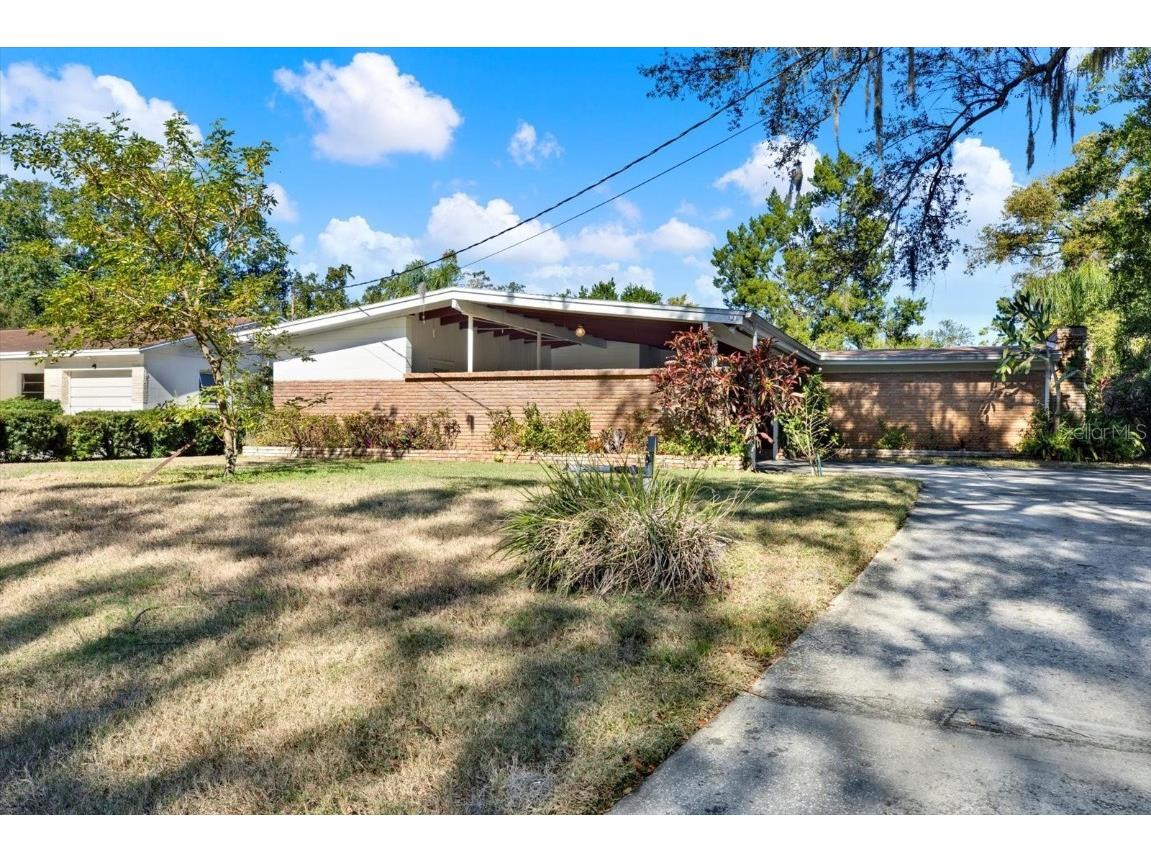 121 Siobhan Avenue Tampa FL 33613 TB8457268 image1