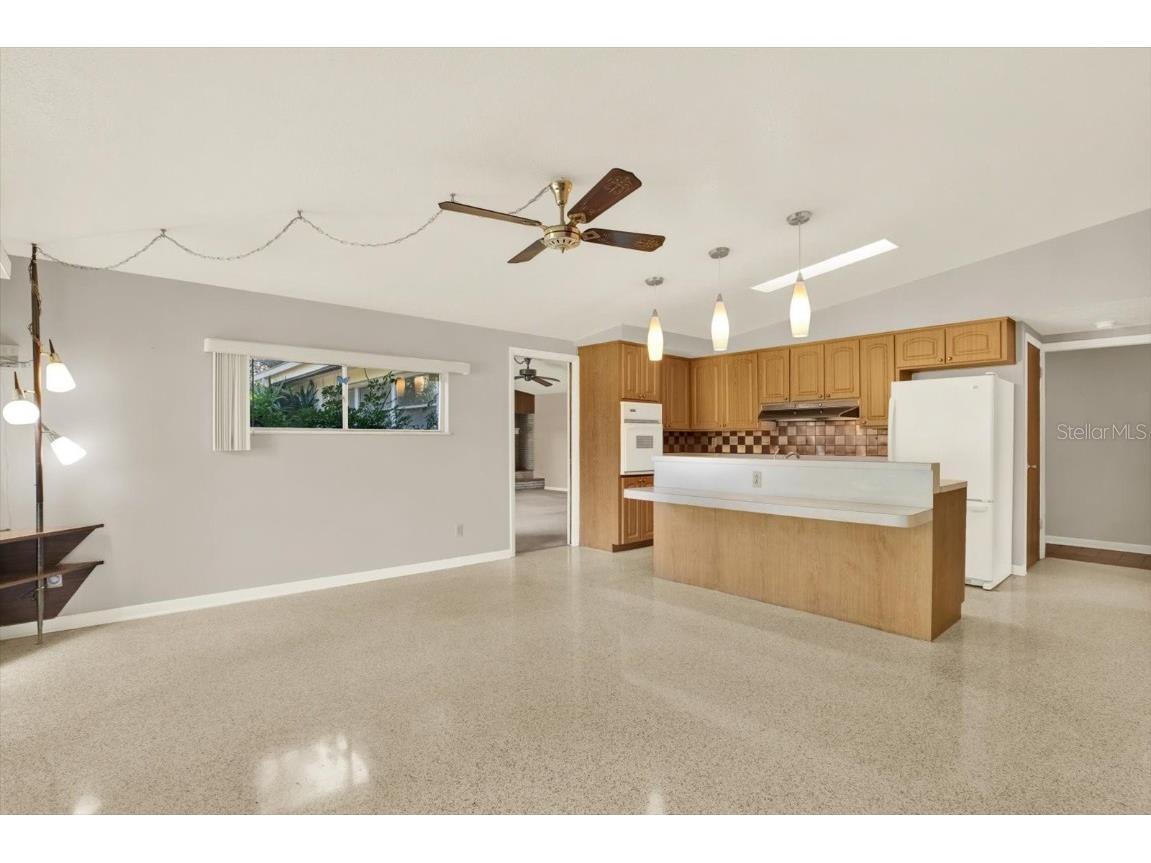 121 Siobhan Avenue Tampa FL 33613 TB8457268 image10