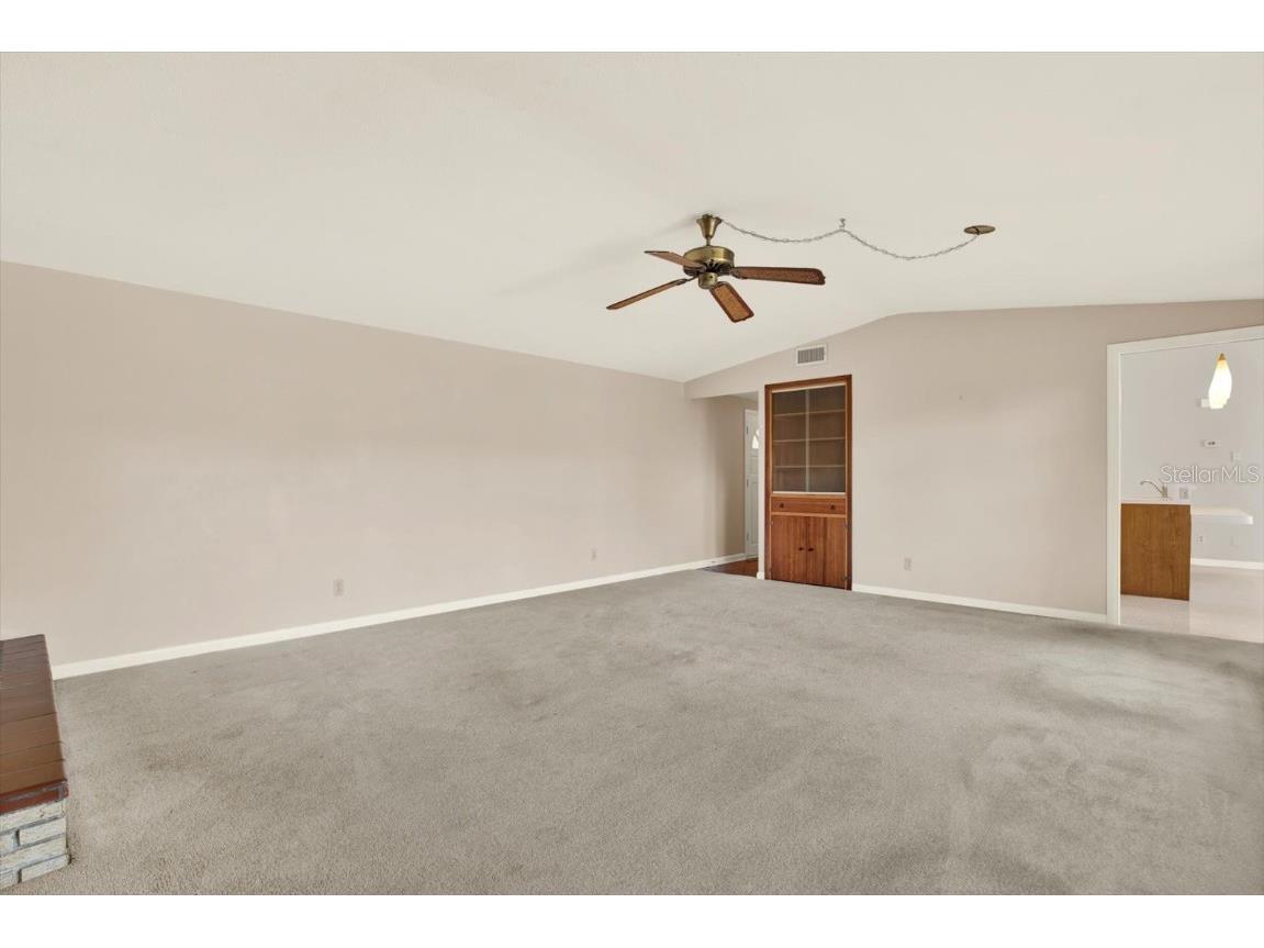 121 Siobhan Avenue Tampa FL 33613 TB8457268 image13