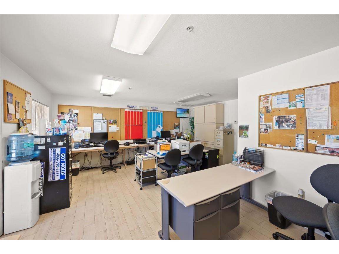 121 Triple Diamond Boulevard #4 North Venice FL 34275 A4669921 image14