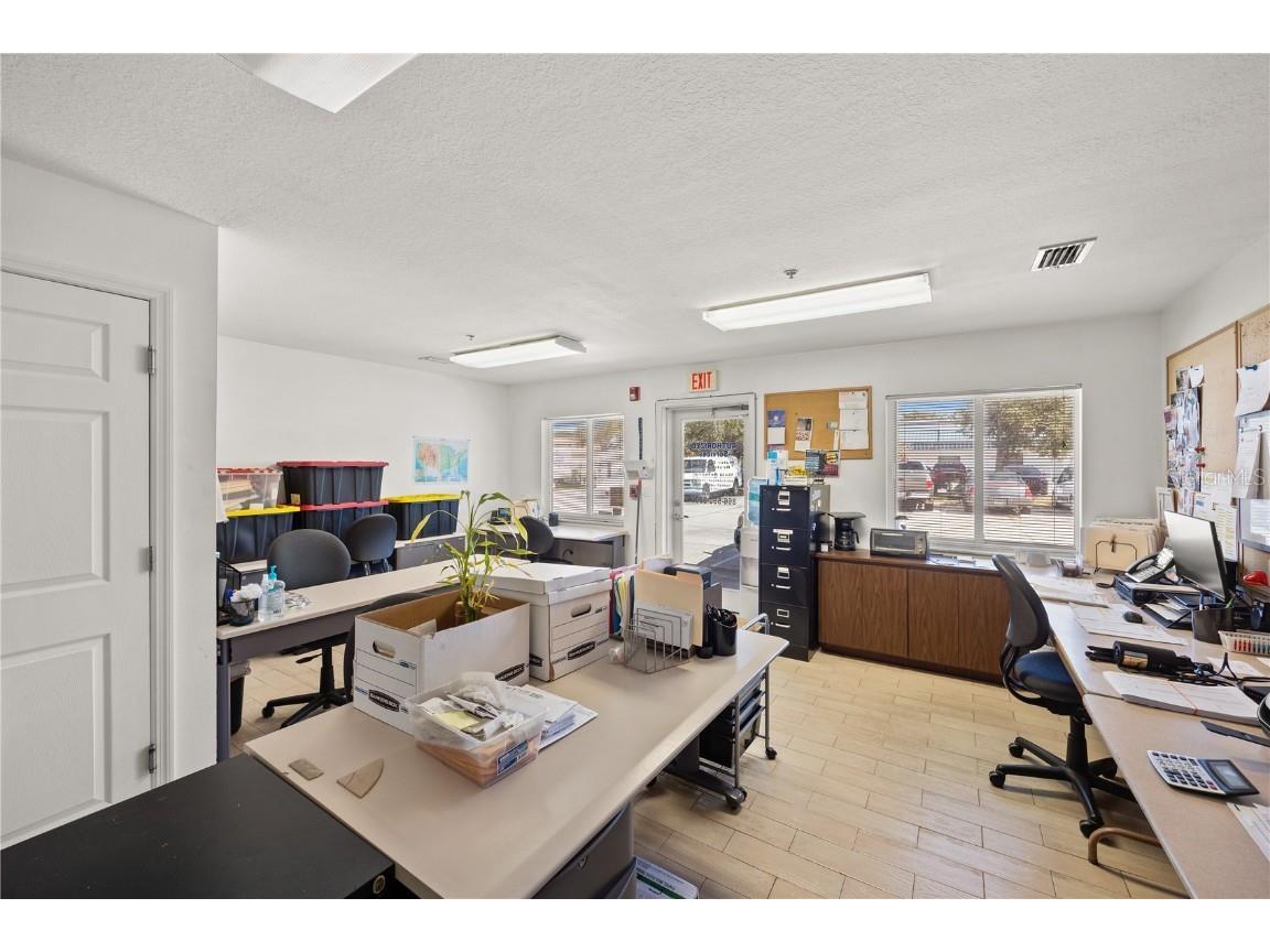 121 Triple Diamond Boulevard #4 North Venice FL 34275 A4669921 image16