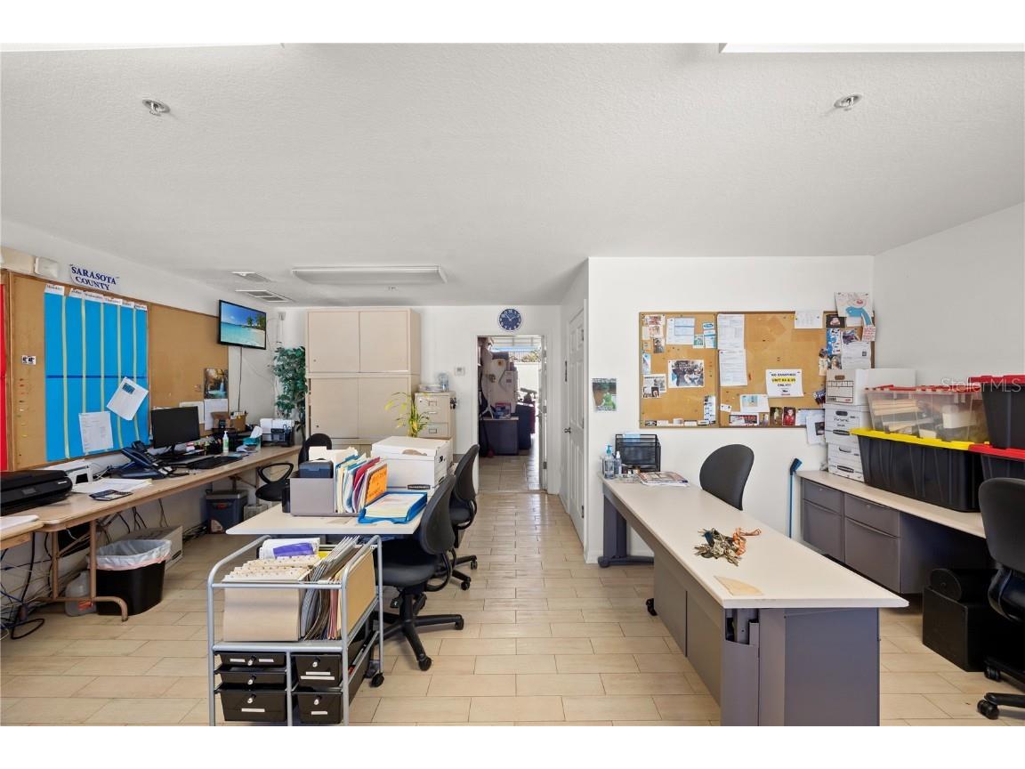 121 Triple Diamond Boulevard #4 North Venice FL 34275 A4669921 image18