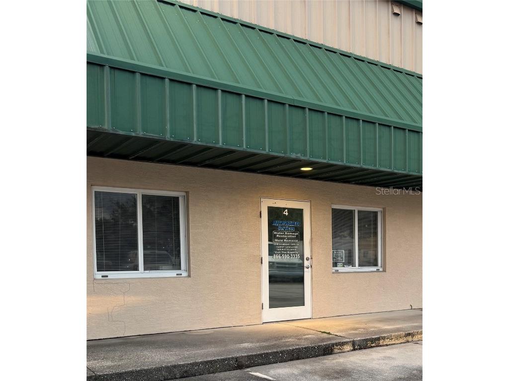 121 Triple Diamond Boulevard #4 North Venice FL 34275 A4669921 image2