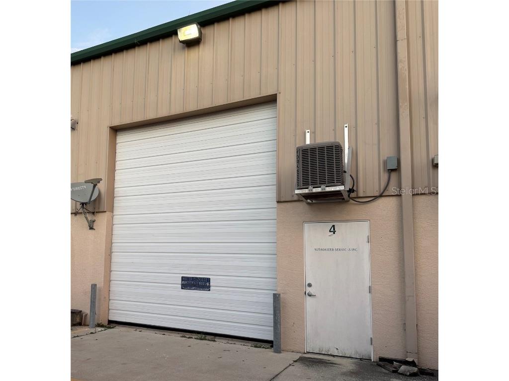 121 Triple Diamond Boulevard #4 North Venice FL 34275 A4669921 image3