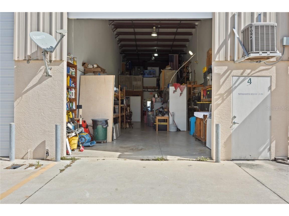 121 Triple Diamond Boulevard #4 North Venice FL 34275 A4669921 image32