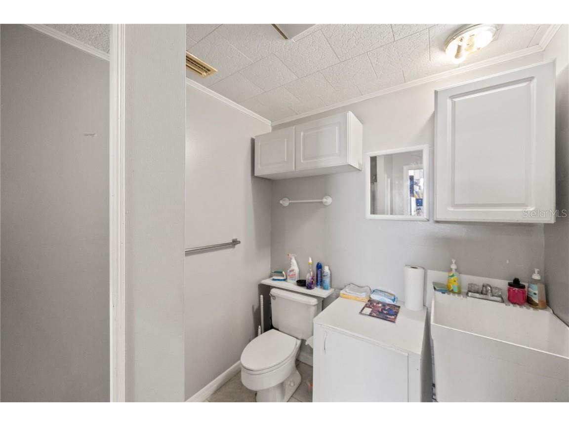 121 Triple Diamond Boulevard #4 North Venice FL 34275 A4669921 image33