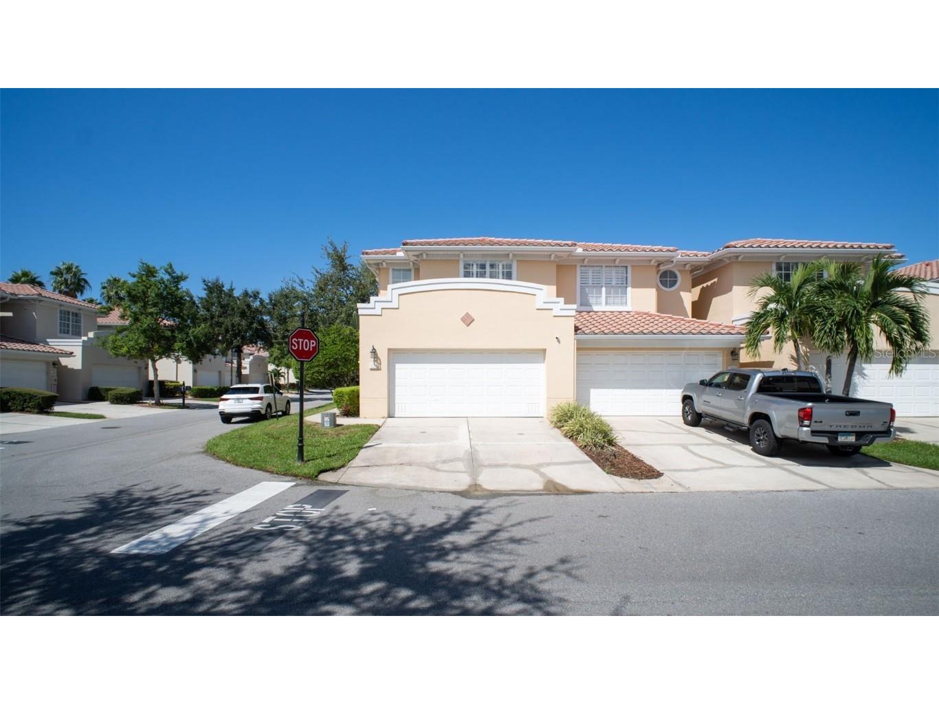 121 Valencia Circle Saint Petersburg FL 33716 TB8413761 image1
