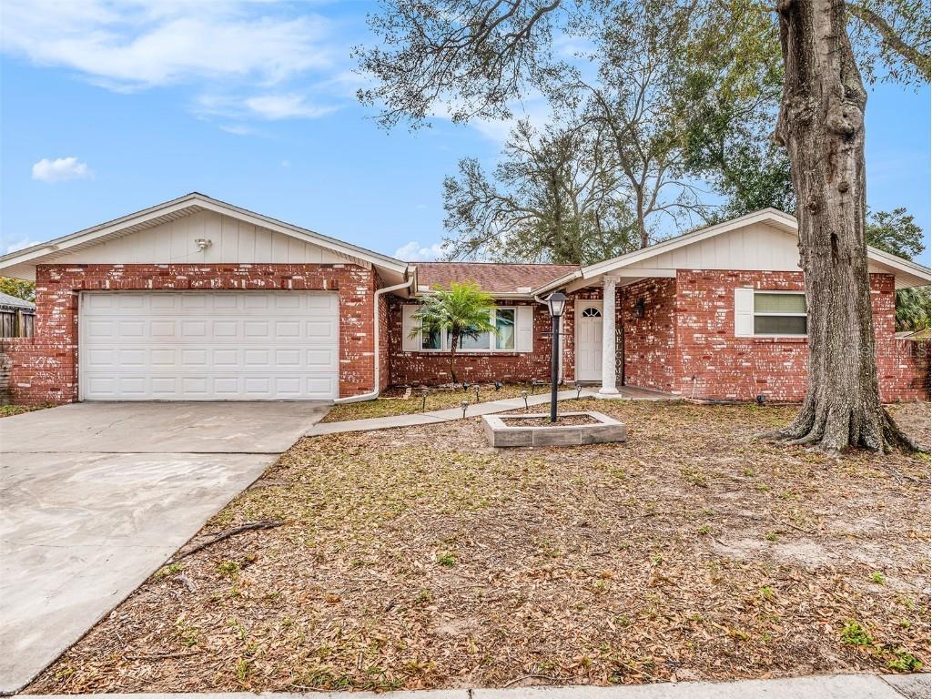 121 Valley Circle Brandon FL 33510 T3425805 image1