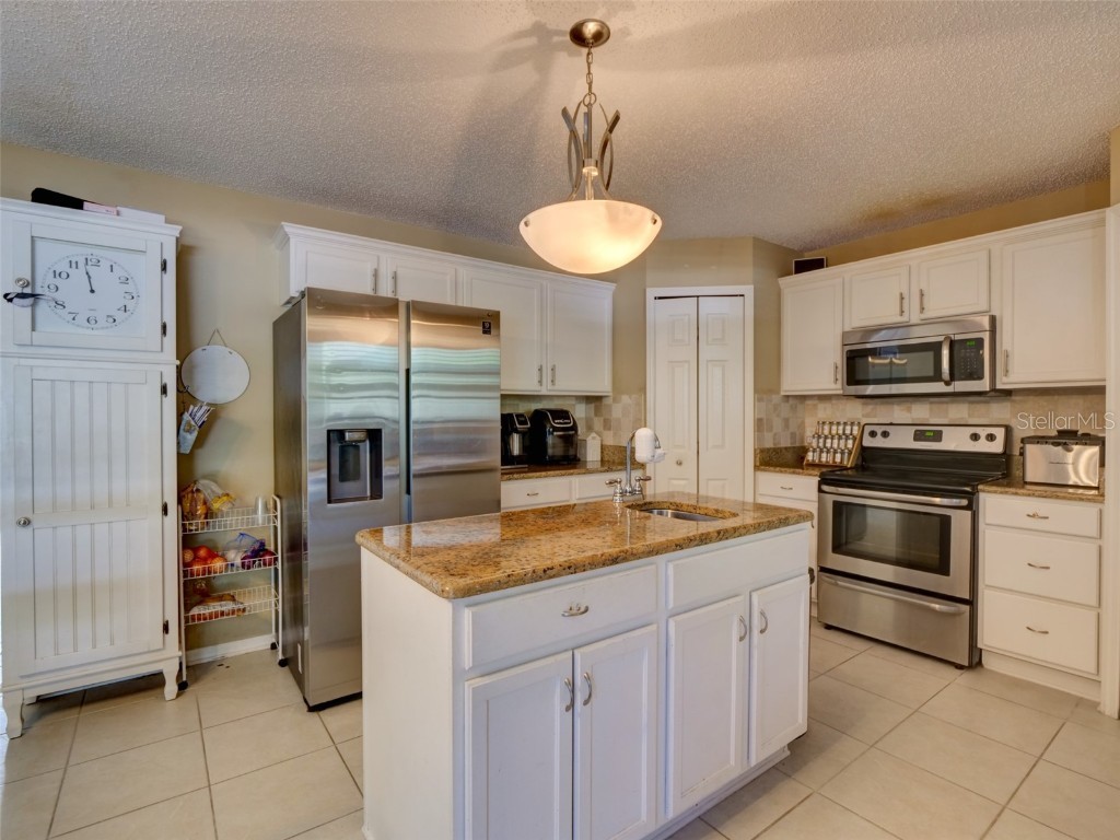 121 W Fiesta Key Loop Deland FL 32720 O6360188 image13