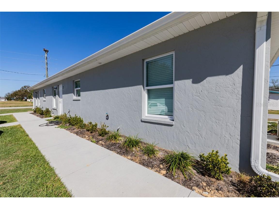 1210 Avenue Z SE #B Winter Haven FL 33884 P4926408 image1