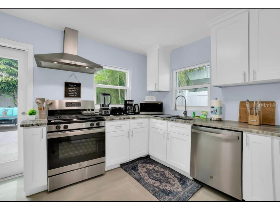 1210 Bay Palm Boulevard Indian Rocks Beach FL 33785 TB8400128 image13