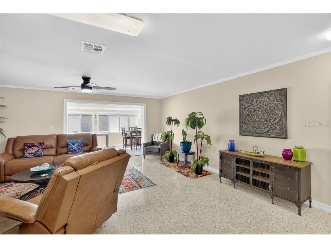 1210 Beach Boulevard Sun City Center FL 33573 TB8447928 image4