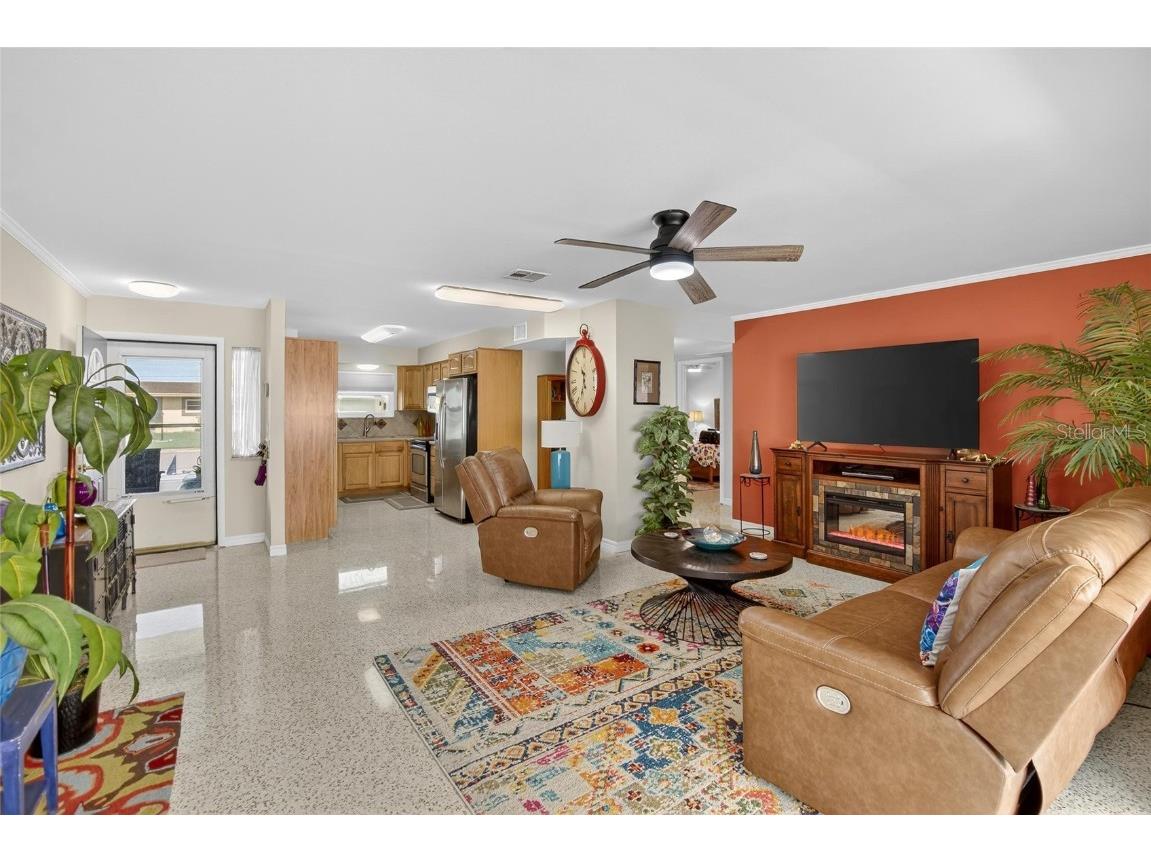 1210 Beach Boulevard Sun City Center FL 33573 TB8447928 image5