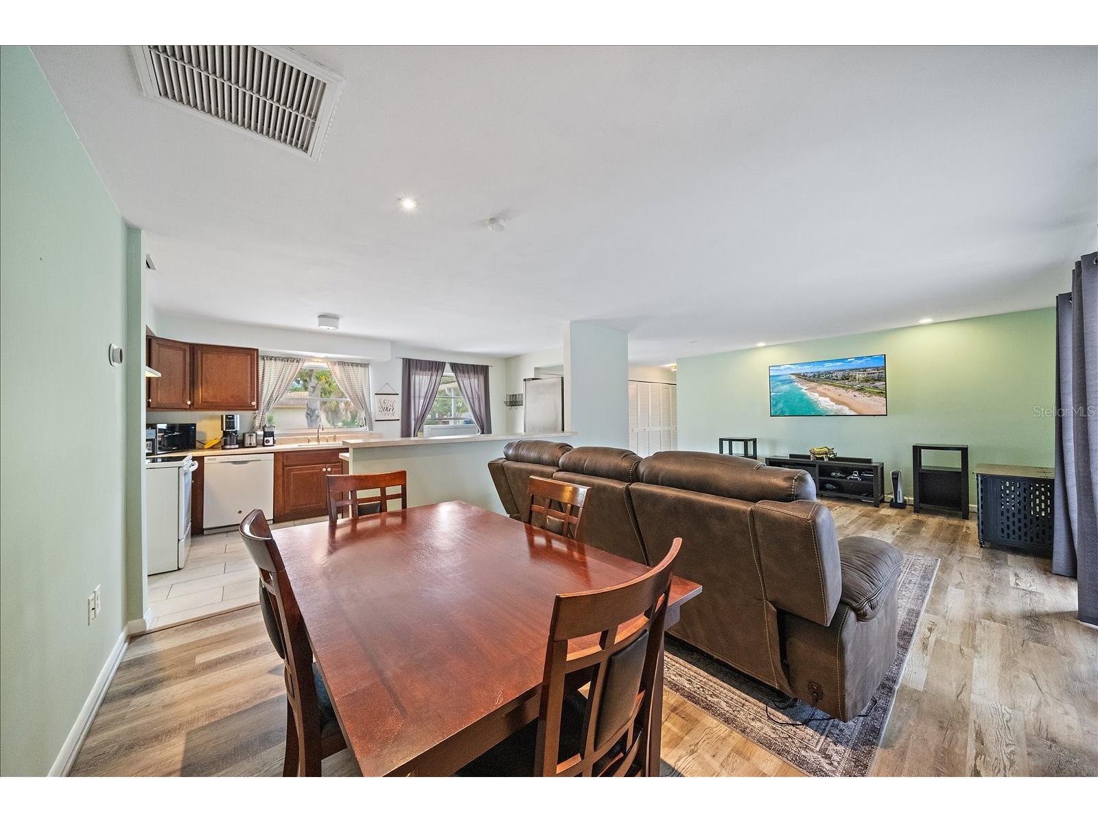 1210 Doris Drive Sarasota FL 34243 A4698576 image14