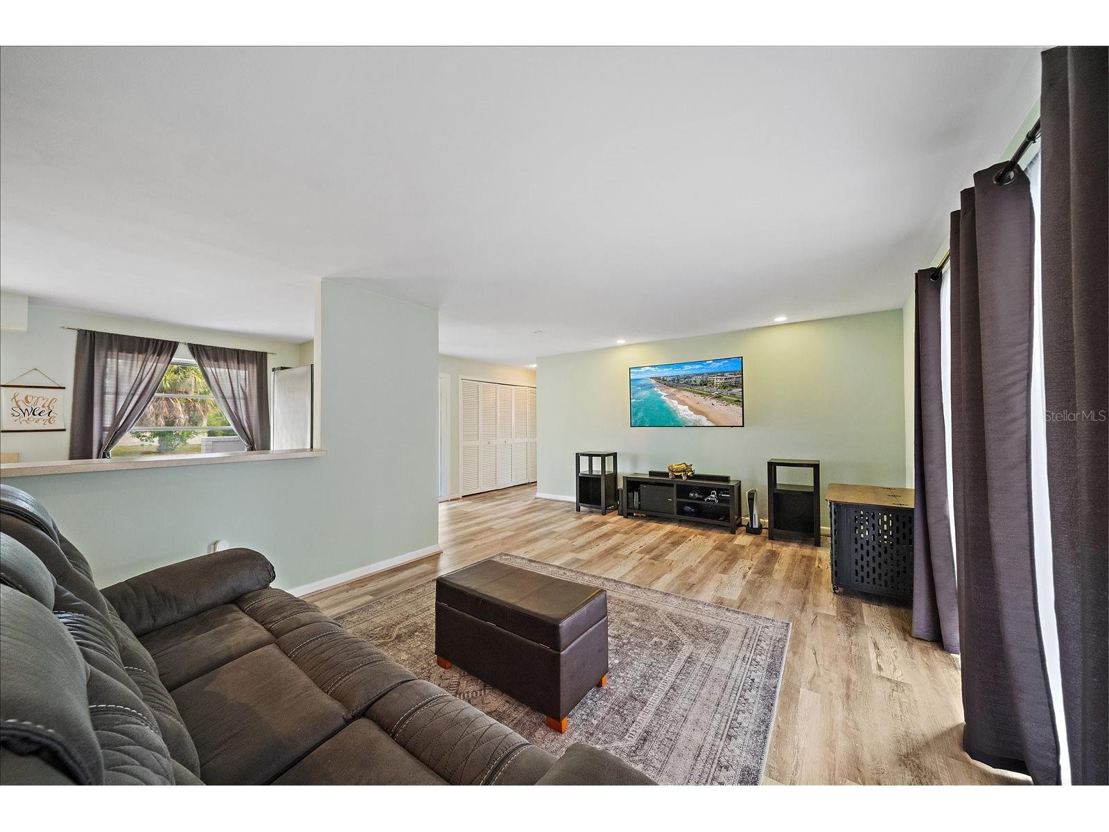 1210 Doris Drive Sarasota FL 34243 A4698576 image16