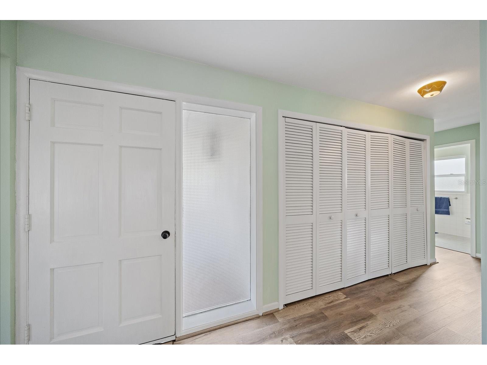 1210 Doris Drive Sarasota FL 34243 A4698576 image19