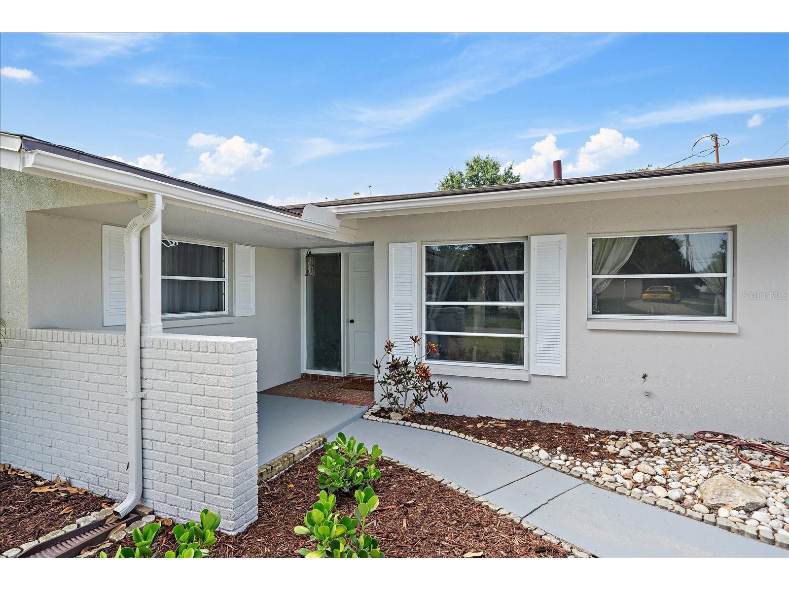 1210 Doris Drive Sarasota FL 34243 A4698576 image7