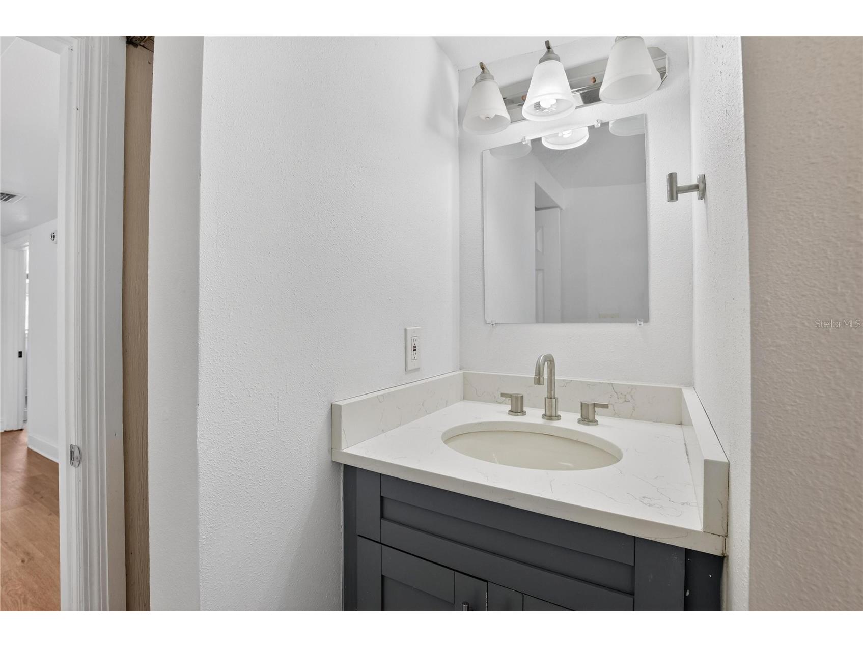 1210 E Cayuga Street Tampa FL 33603 TB8467505 image16