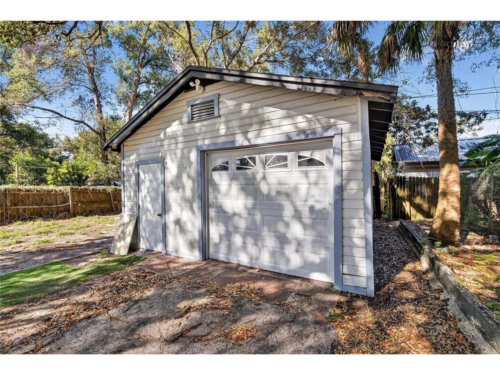 1210 E Cayuga Street Tampa FL 33603 TB8467505 image27