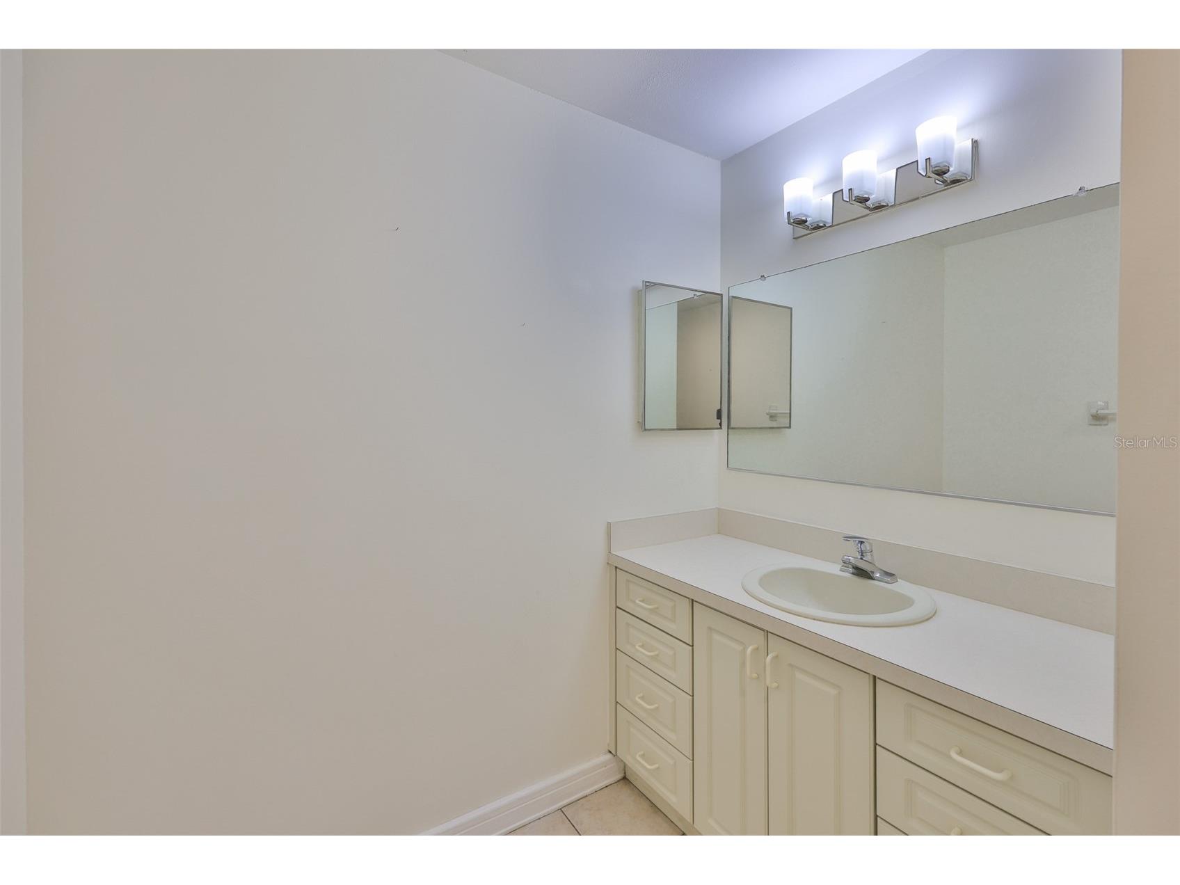 1210 Eastloch Court Sun City Center FL 33573 TB8400324 image30