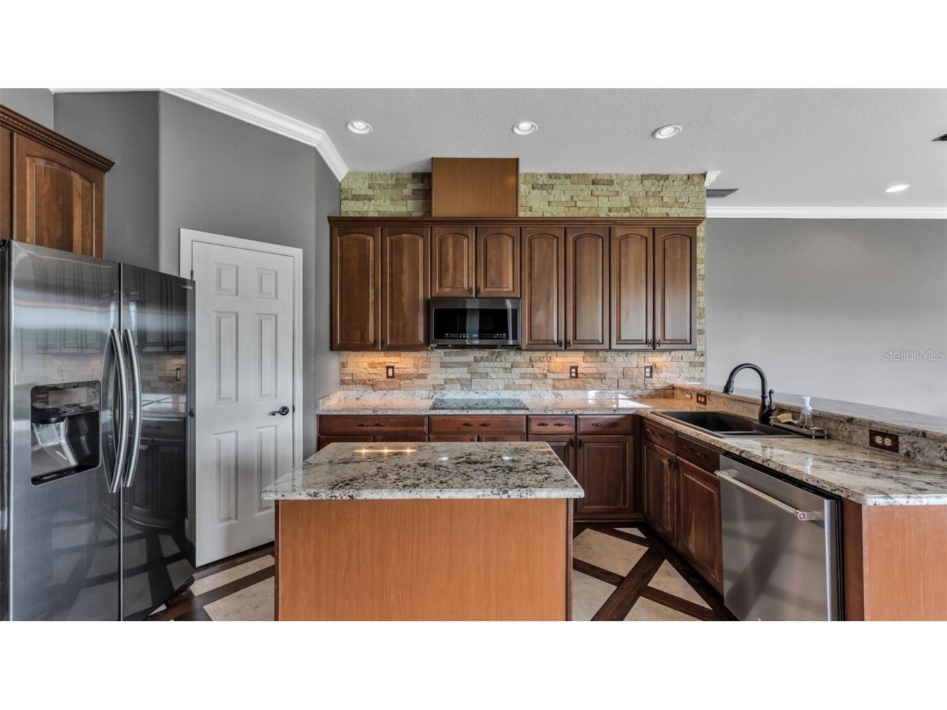 1210 Facet View Way Valrico FL 33594 L4957805 image14