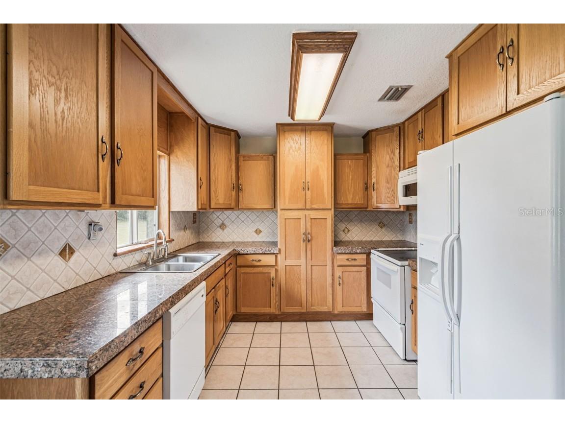 1210 Gem Lane Lake Helen FL 32744 V4945494 image37