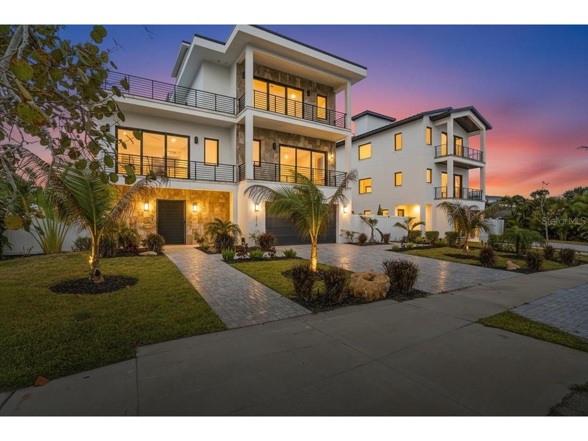 1210 Gulf Boulevard Englewood FL 34223 A4686388 image1