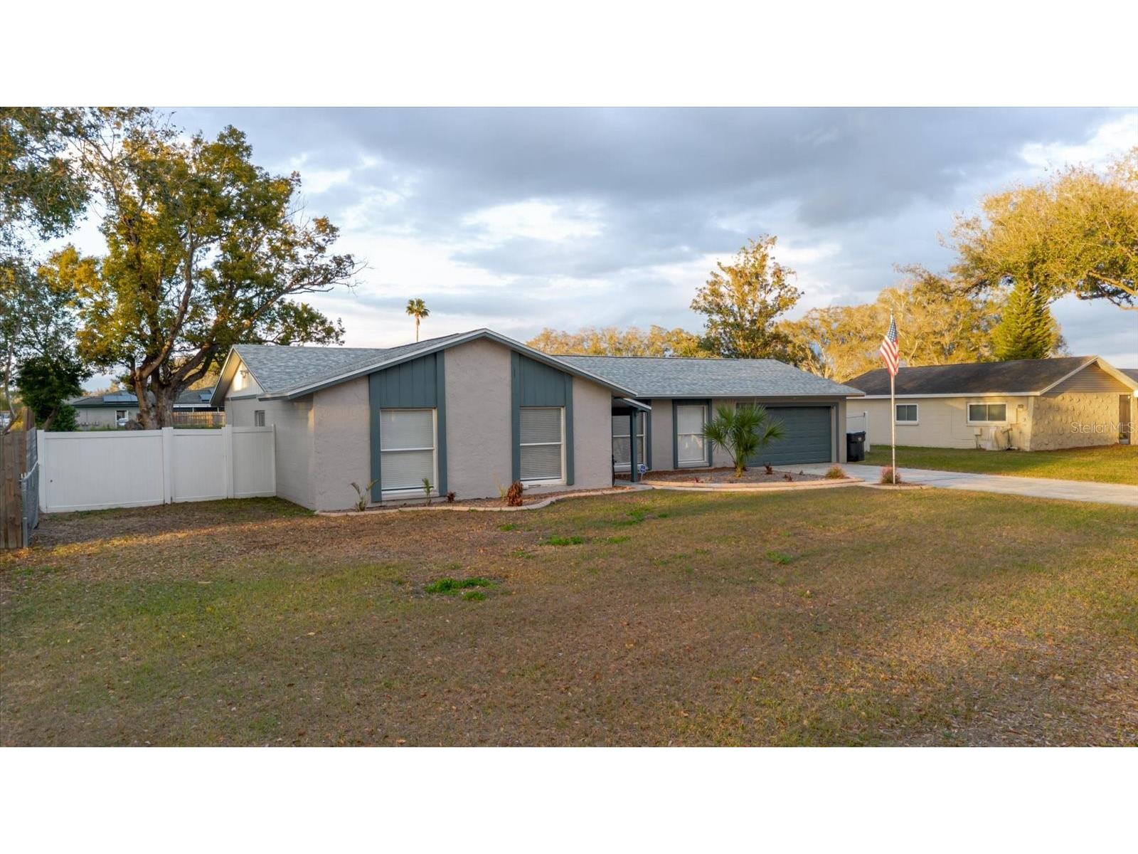 1210 Lady Elaine Drive Valrico FL 33594 TB8478008 image3