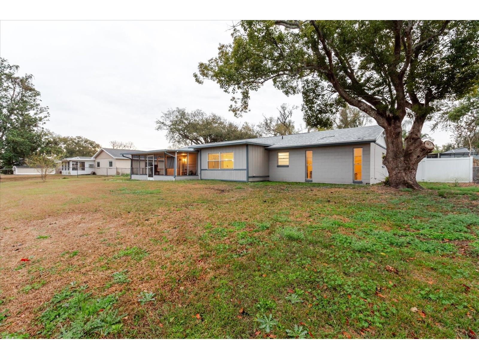 1210 Lady Elaine Drive Valrico FL 33594 TB8478008 image48