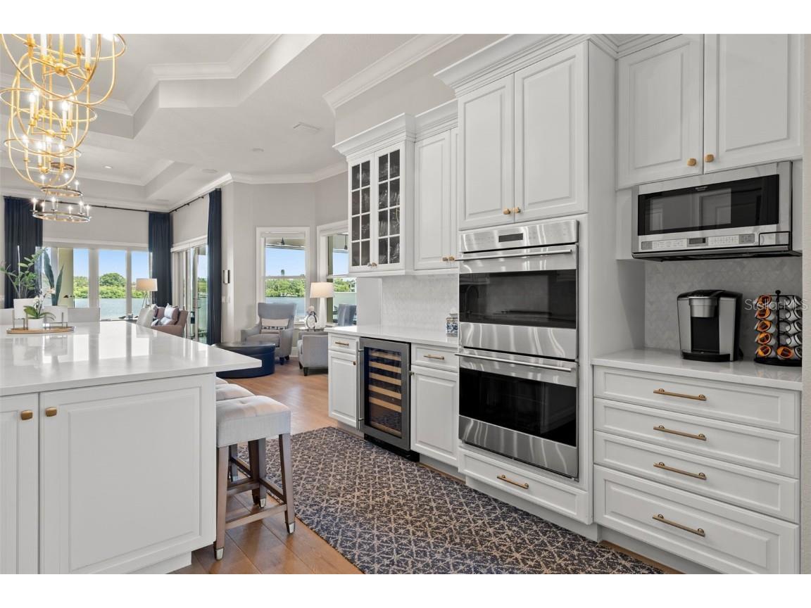 1210 Monterey Boulevard NE Saint Petersburg FL 33704 - COFFEE POT BAYOU TB8417542 image11