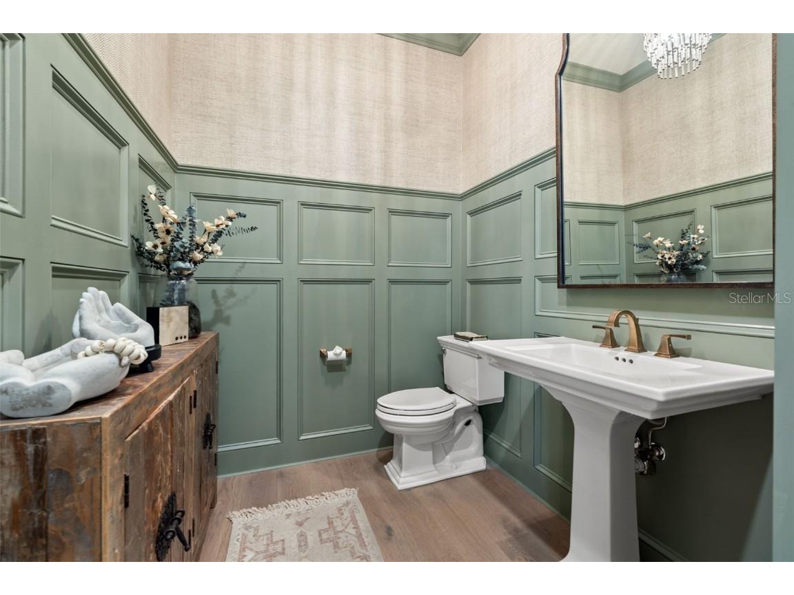 1210 Monterey Boulevard NE Saint Petersburg FL 33704 - COFFEE POT BAYOU TB8417542 image20