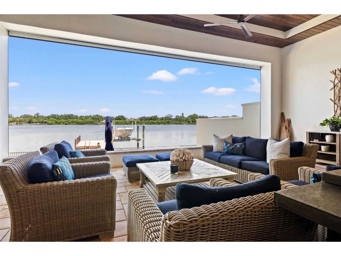 1210 Monterey Boulevard NE Saint Petersburg FL 33704 - COFFEE POT BAYOU TB8417542 image44