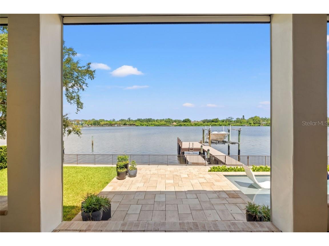 1210 Monterey Boulevard NE Saint Petersburg FL 33704 - COFFEE POT BAYOU TB8417542 image49