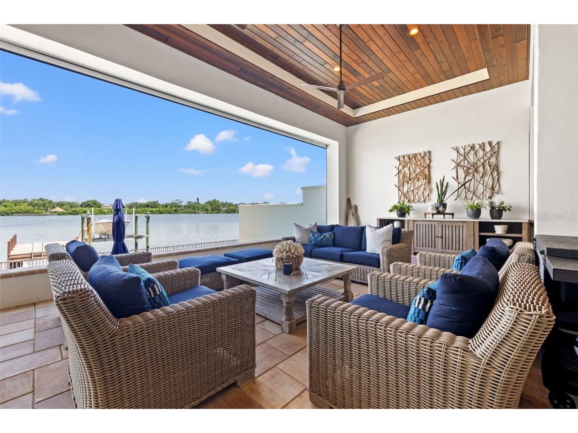 1210 Monterey Boulevard NE Saint Petersburg FL 33704 - COFFEE POT BAYOU TB8417542 image50