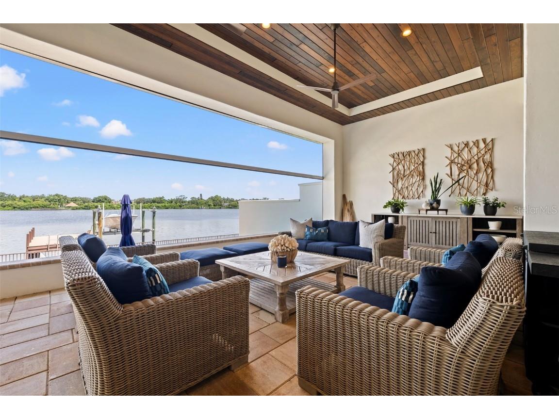 1210 Monterey Boulevard NE Saint Petersburg FL 33704 - COFFEE POT BAYOU TB8417542 image53