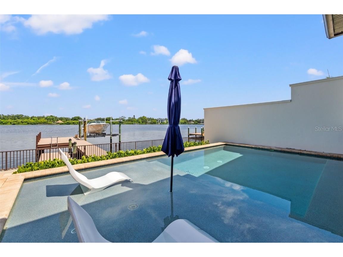 1210 Monterey Boulevard NE Saint Petersburg FL 33704 - COFFEE POT BAYOU TB8417542 image59