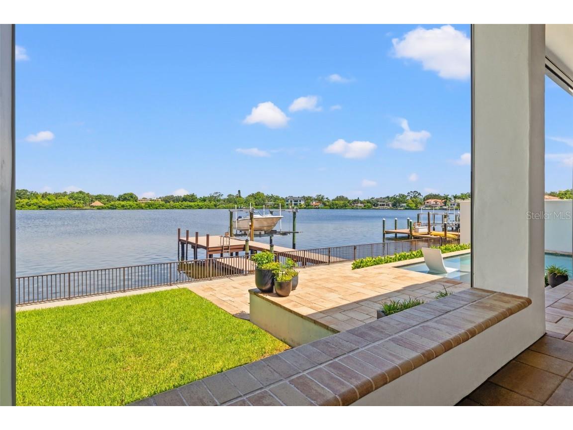 1210 Monterey Boulevard NE Saint Petersburg FL 33704 - COFFEE POT BAYOU TB8417542 image64