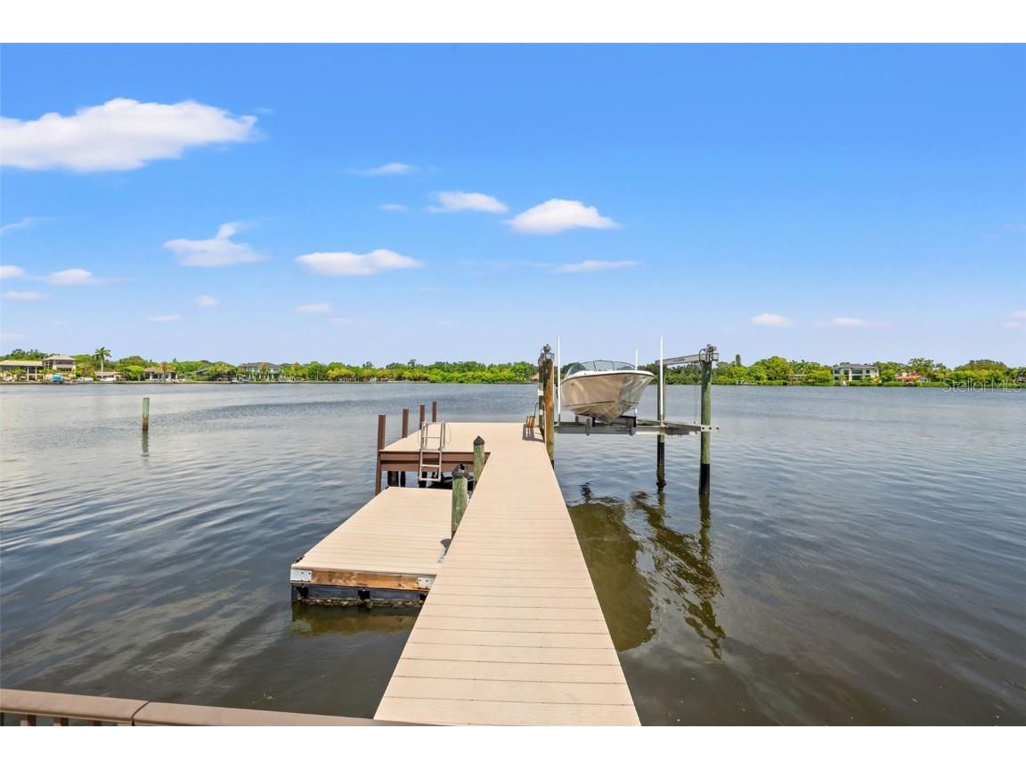 1210 Monterey Boulevard NE Saint Petersburg FL 33704 - COFFEE POT BAYOU TB8417542 image69