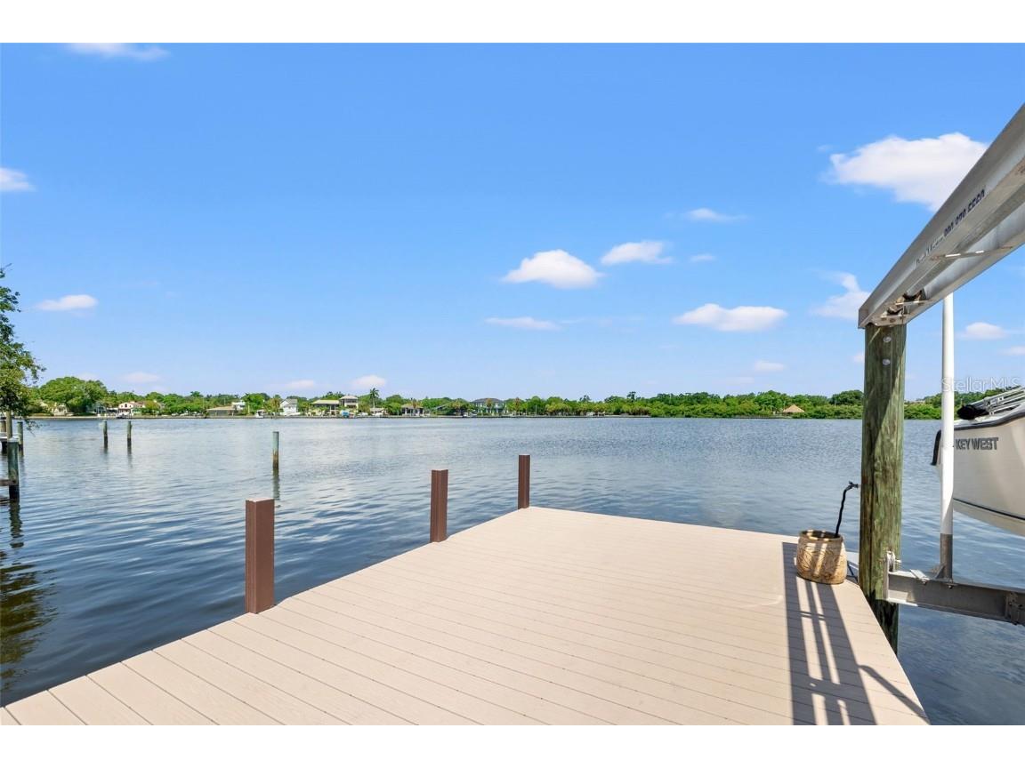 1210 Monterey Boulevard NE Saint Petersburg FL 33704 - COFFEE POT BAYOU TB8417542 image71