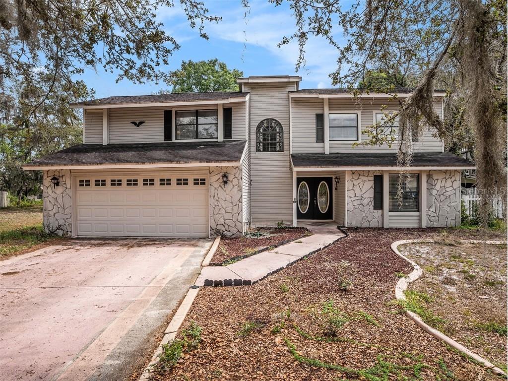 1210 Moondale Court Valrico FL 33596 T3441873 image1