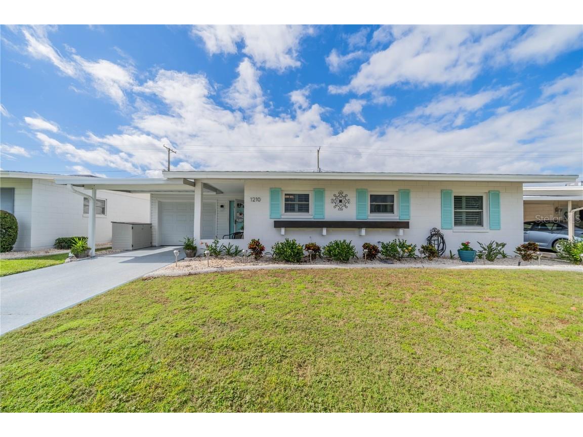 1210 N Pebble Beach Boulevard Sun City Center FL 33573 T3479561 image1