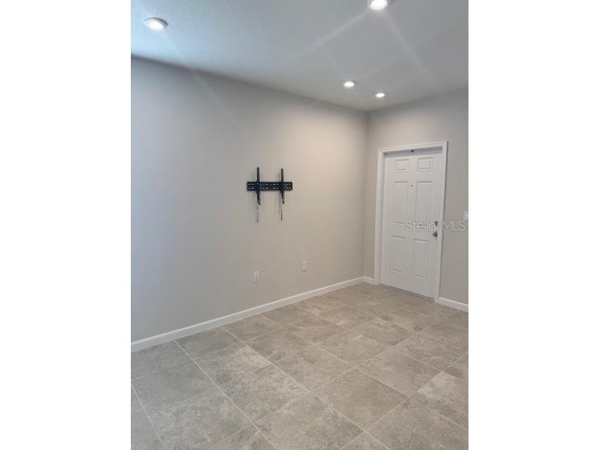 1210 Port Blue Way Lady Lake FL 32159 O6386853 image3